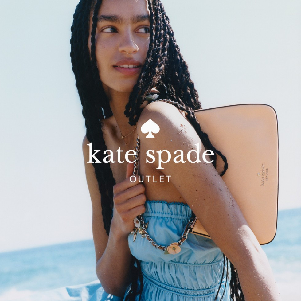 鮮やかなカラー、上質な素材、思いがけないディテールで、“魔法のような瞬間”を。